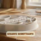 Schnittkante und Prägefläche des Fußball mit Name-Keksausstechers