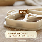 Kakao-Tasse mit Sahne & Herz – Weihnachts-Keksausstecher mit Prägung – 7x5cm