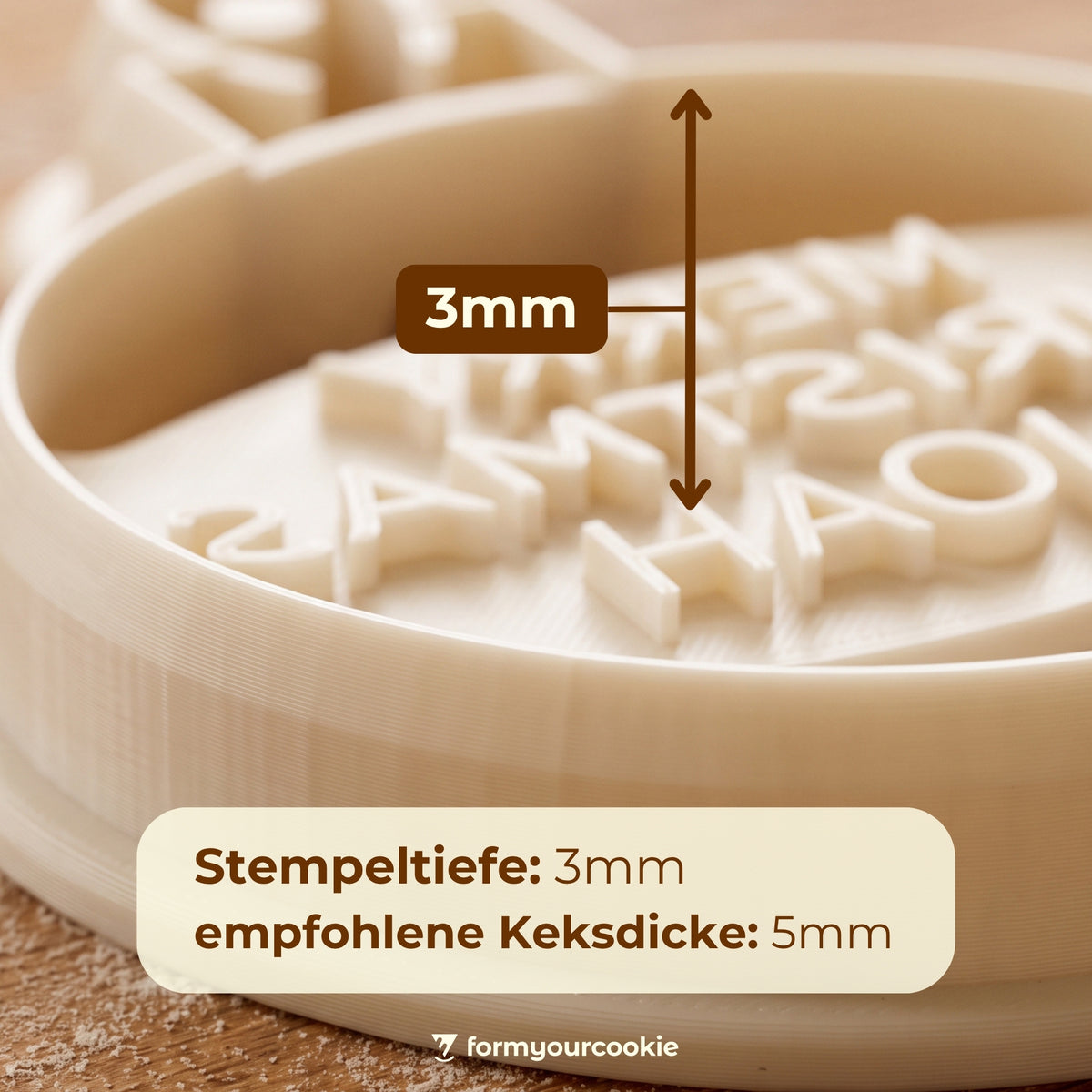 Personalisierte Weihnachtskugel – Keksausstecher mit Name – 7x7cm